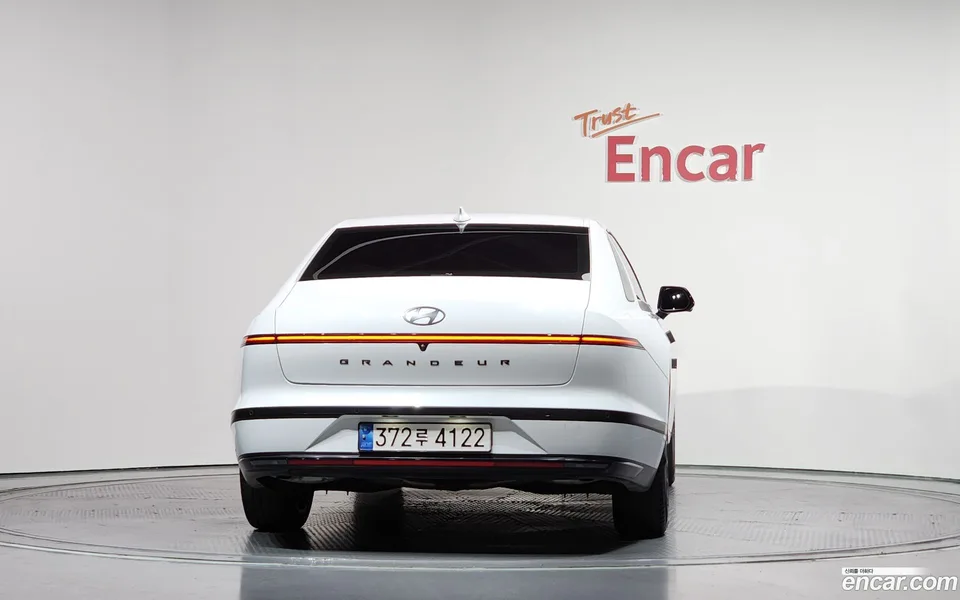 Hyundai Grandeur Hybrid 2023 — миниатюра 4