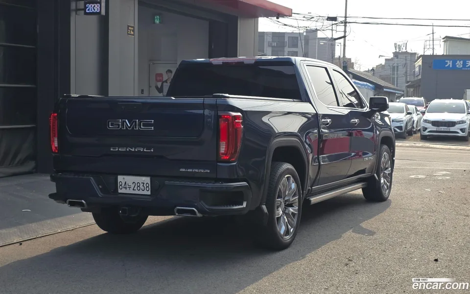 GMC Sierra -X 2023 — миниатюра 2