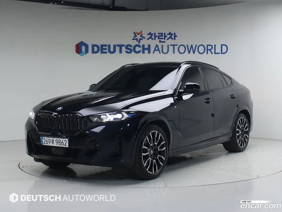 BMW X6 xDrive40i M 2024 — фото 1, купить с доставкой в Москву