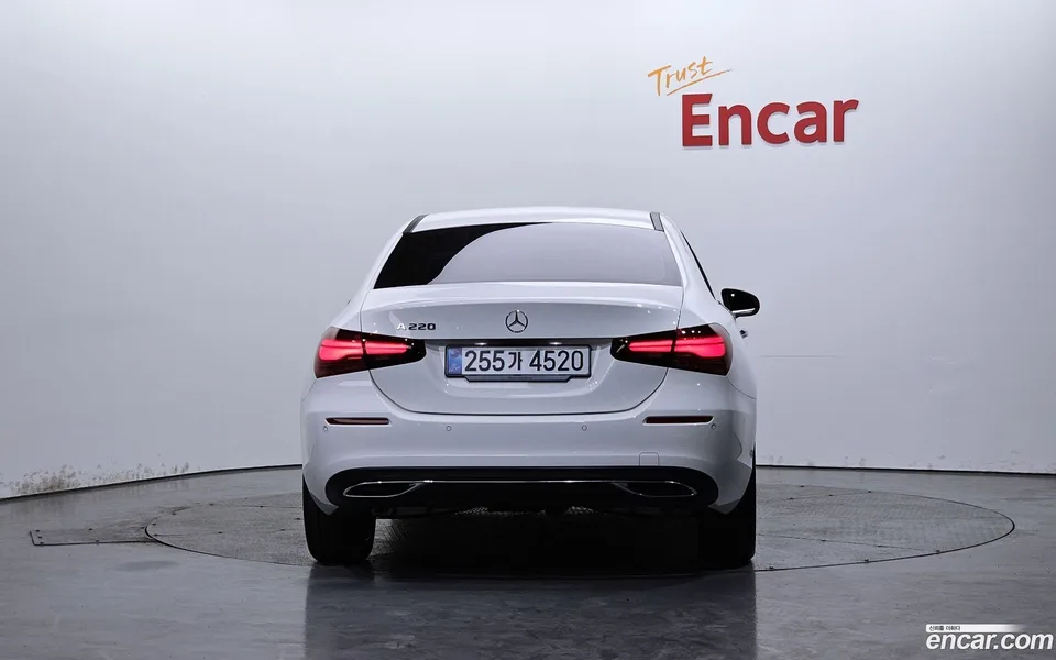 Mercedes-Benz A-Class A220 2025 — миниатюра 4