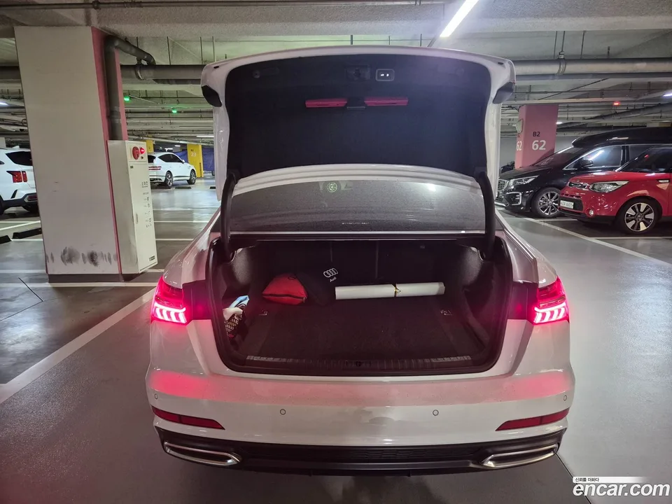 Audi A6 45 TFSI 2023 — миниатюра 5