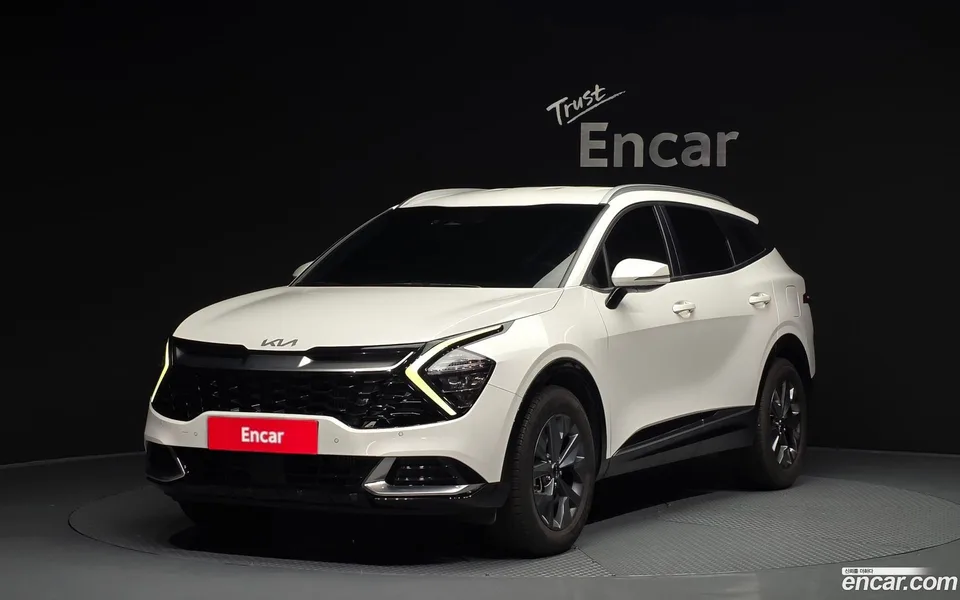 Kia Sportage 1.6 2WD 2023 — фото 1, купить с доставкой в Москву
