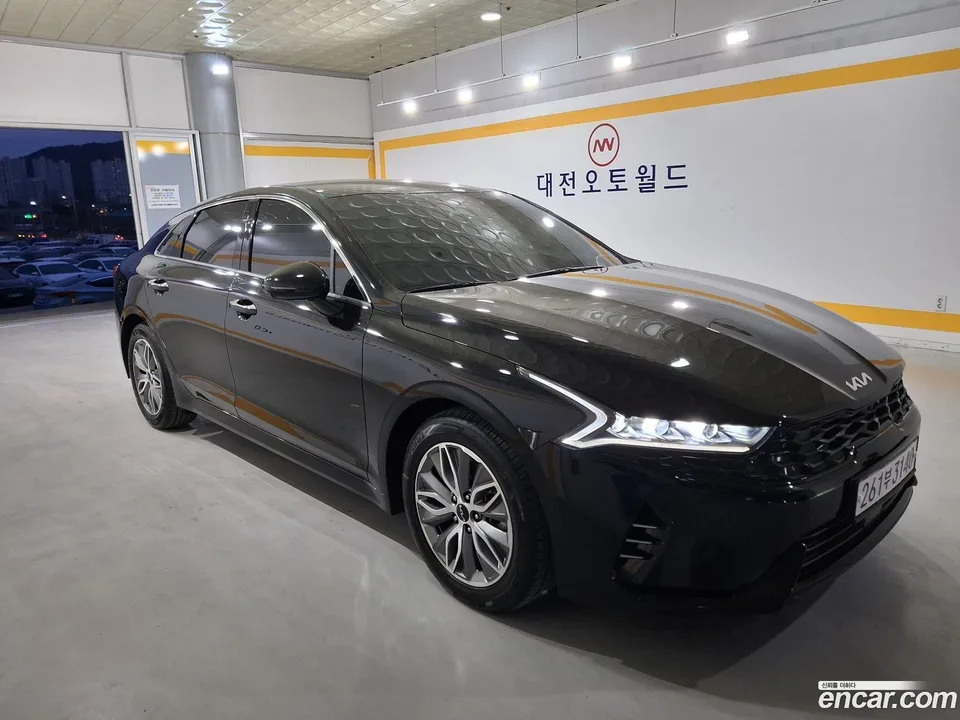Kia K5 Hybrid 2023 — миниатюра 2