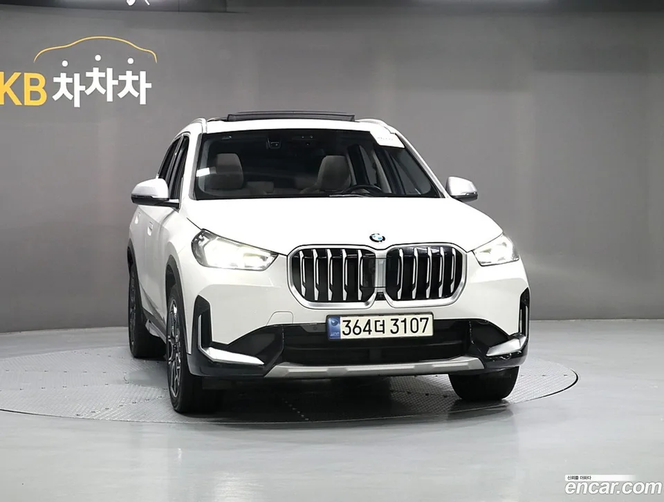 BMW X1 xDrive 20i xLine 2024 — миниатюра 2