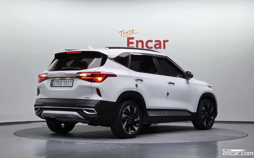 Kia Seltos 1.6 4WD 2022 — миниатюра 2