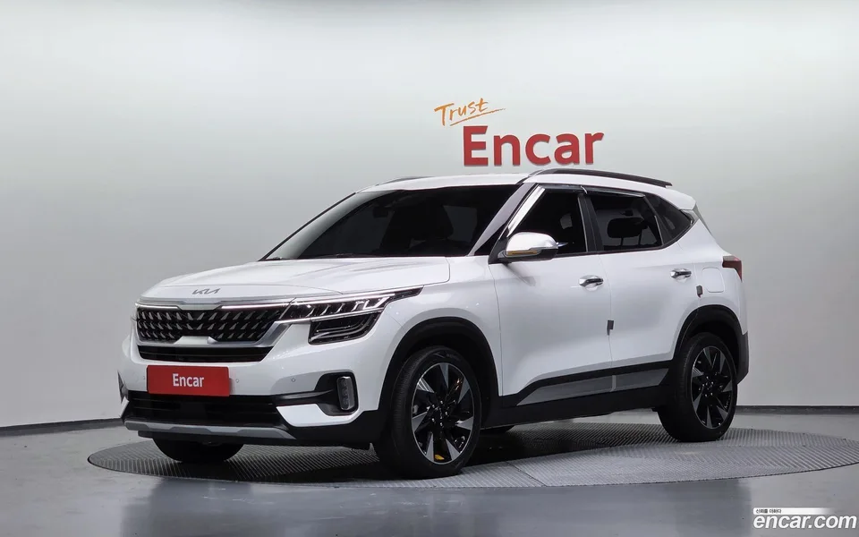 Kia Seltos 1.6 4WD 2022 — фото 1, купить с доставкой в Москву