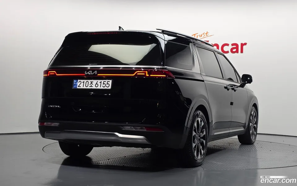 Kia Carnival 9 2023 — миниатюра 2