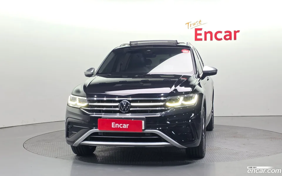 Volkswagen Tiguan Allspace 2.0 TSI 2022 — миниатюра 3