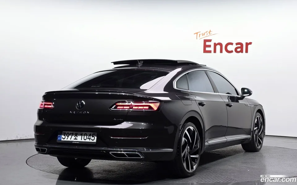 Volkswagen Arteon 2.0 TDI R-LINE 4 2022 — миниатюра 2
