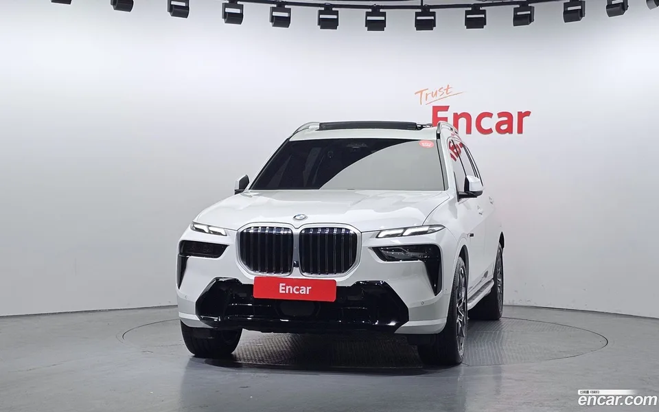 BMW X7 xDrive 40d M 7 2024 — миниатюра 3