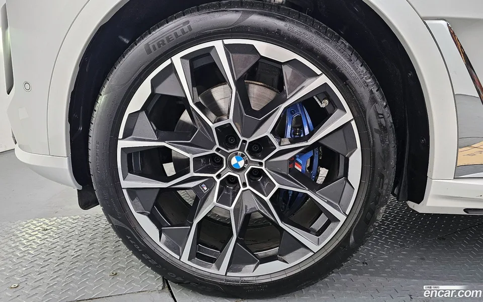 BMW X7 xDrive 40d M 7 2024 — миниатюра 5