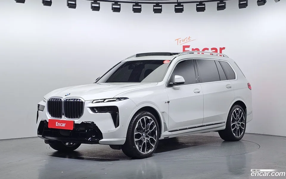BMW X7 xDrive 40d M 7 2024 — фото 1, купить с доставкой в Москву