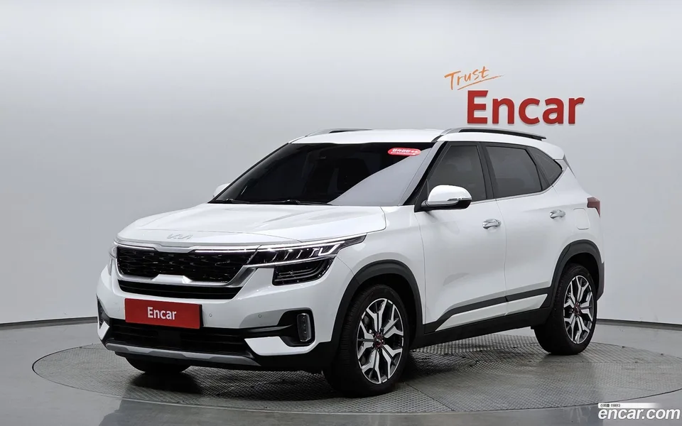 Kia Seltos 1.6 2WD 2022 — фото 1, купить с доставкой в Москву