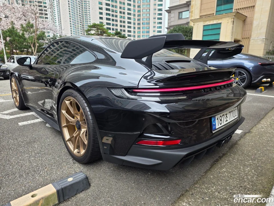 Porsche 911 (992) GT3 2022 — миниатюра 2
