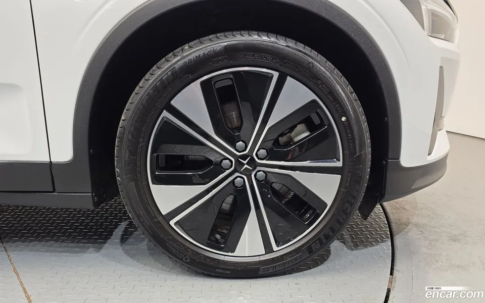 Polestar Polestar 2 2023 — миниатюра 5