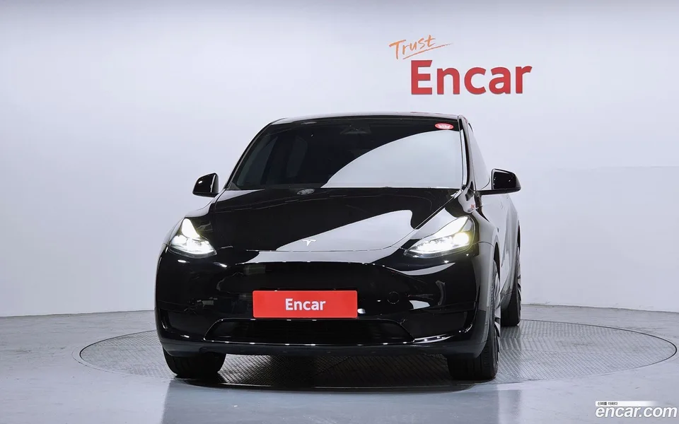Tesla Model Y RWD 2024 — миниатюра 3