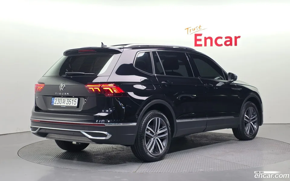 Volkswagen Tiguan Allspace 2.0 TSI 2022 — миниатюра 2