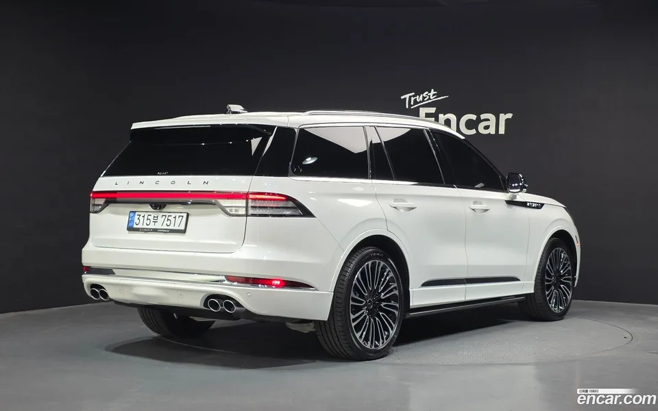Lincoln Aviator 3.0 AWD 2025 — миниатюра 2