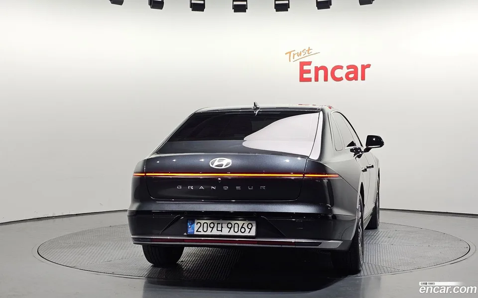 Hyundai Grandeur 2.5 2WD 2023 — миниатюра 4