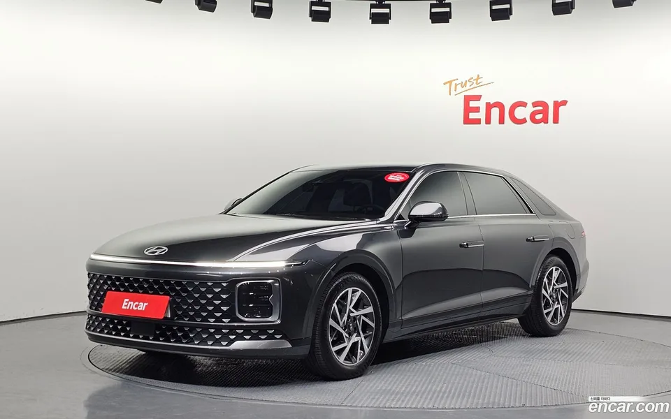 Hyundai Grandeur 2.5 2WD 2023 — фото 1, купить с доставкой в Москву