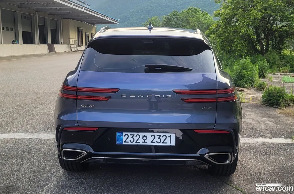Genesis GV70 3.5T AWD 2025 — миниатюра 2