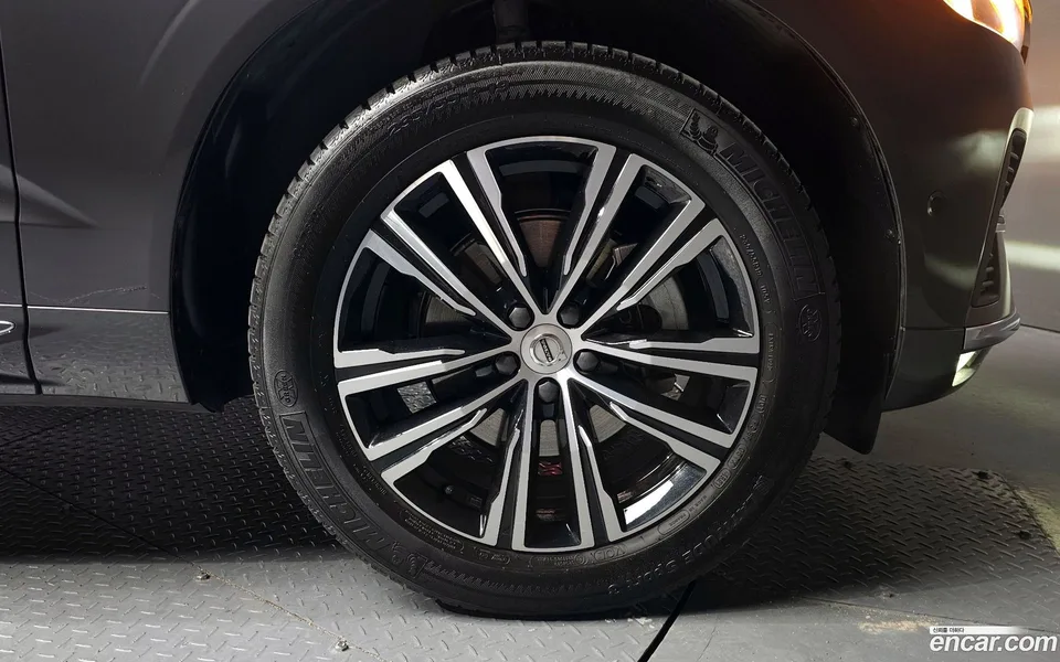 Volvo XC60 B5 2022 — миниатюра 5