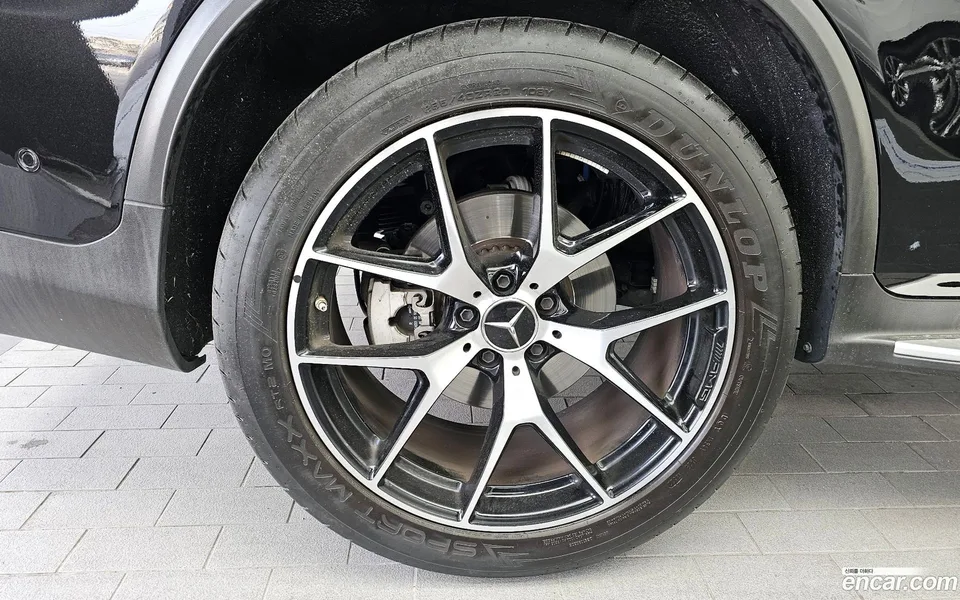 Mercedes-Benz GLC-Class AMG GLC43 4MATIC 2023 — миниатюра 5