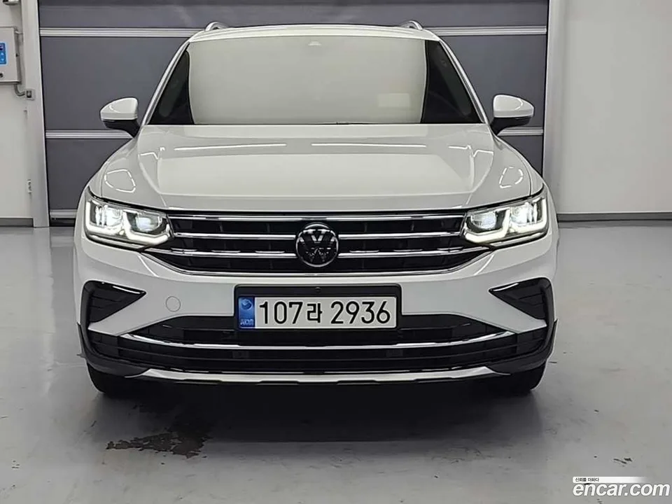 Volkswagen Tiguan 2.0 TDI 2022 — миниатюра 2