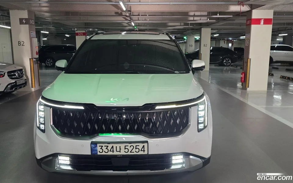Kia Carnival 9 2024 — фото 1, купить с доставкой в Москву