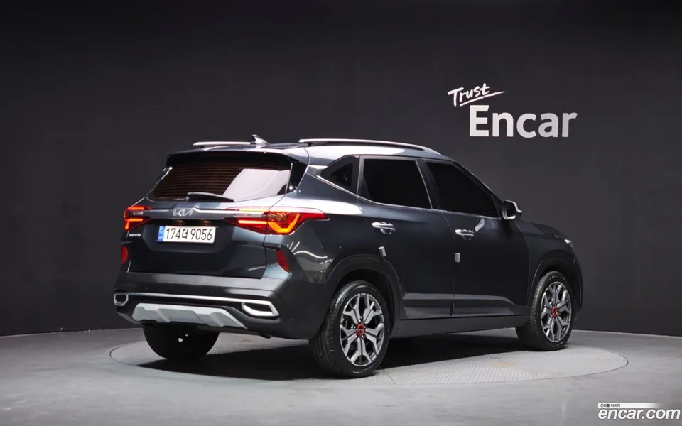 Kia Seltos 1.6 2WD 2022 — миниатюра 2