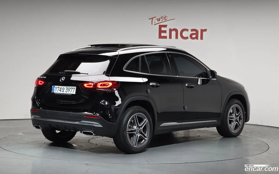 Mercedes-Benz GLA-Class GLA250 4MATIC 2022 — миниатюра 2