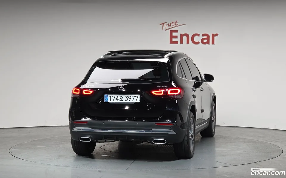 Mercedes-Benz GLA-Class GLA250 4MATIC 2022 — миниатюра 4