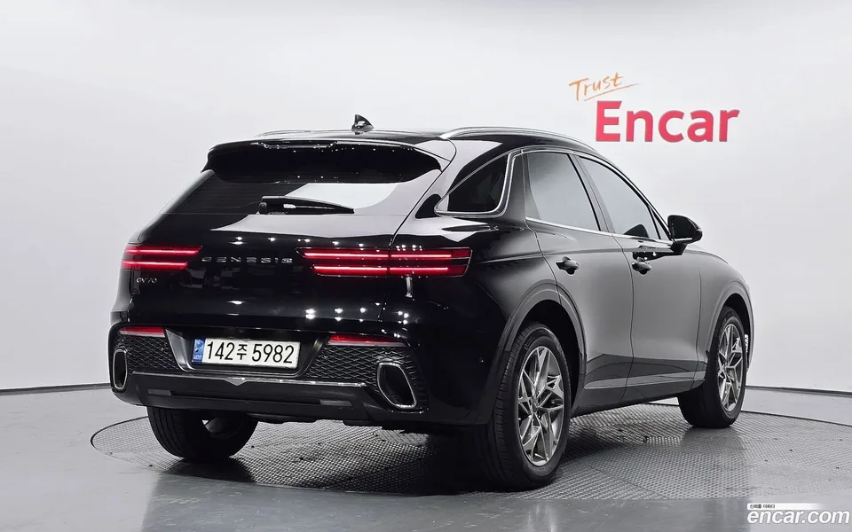 Genesis GV70 2.5T 2WD 2022 — миниатюра 2