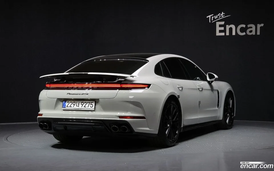 Porsche Panamera (976) 4.0 GTS 2025 — миниатюра 2
