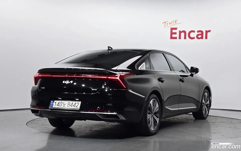 Kia K8 Hybrid 2023 — миниатюра 2