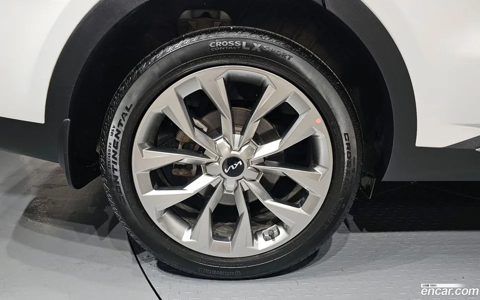 Kia Sorento 2.2 2WD 2023 — миниатюра 5