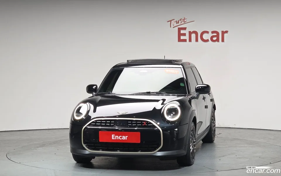 MINI Cooper S 5 2025 — миниатюра 3