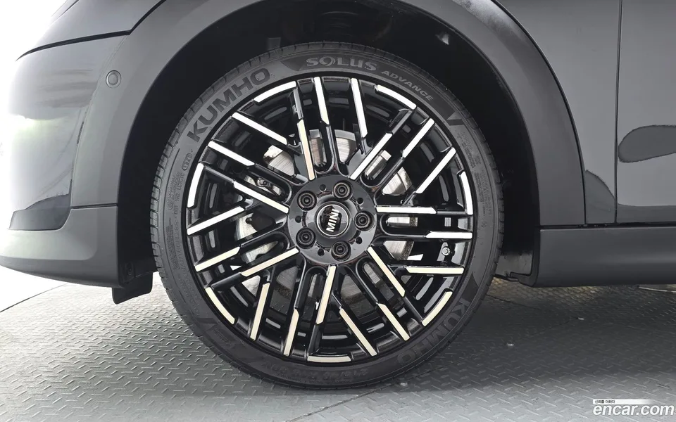 MINI Cooper S 5 2025 — миниатюра 5