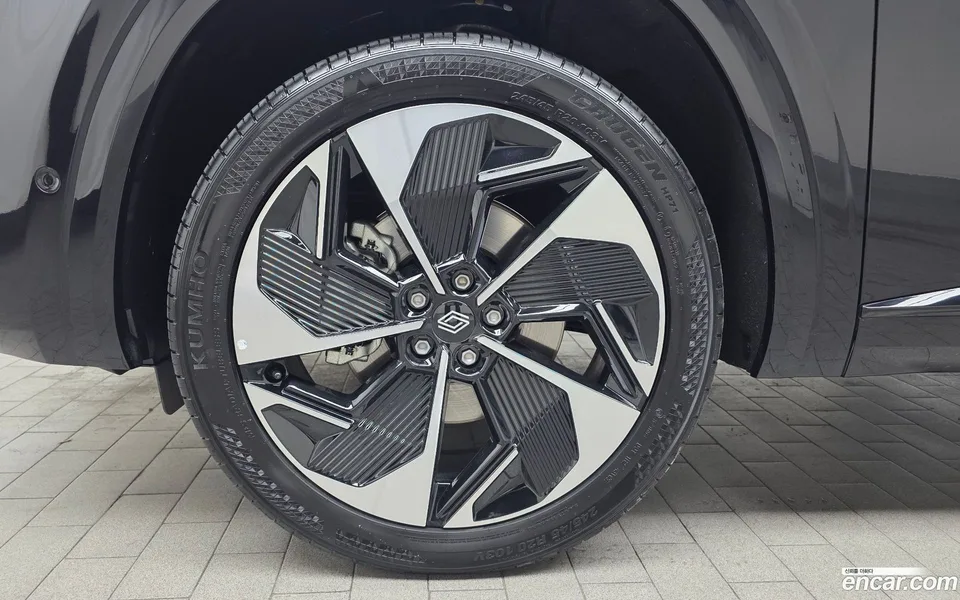 Renault Samsung Grand Koleos 1.5 E-TECH 2WD 2024 — миниатюра 5