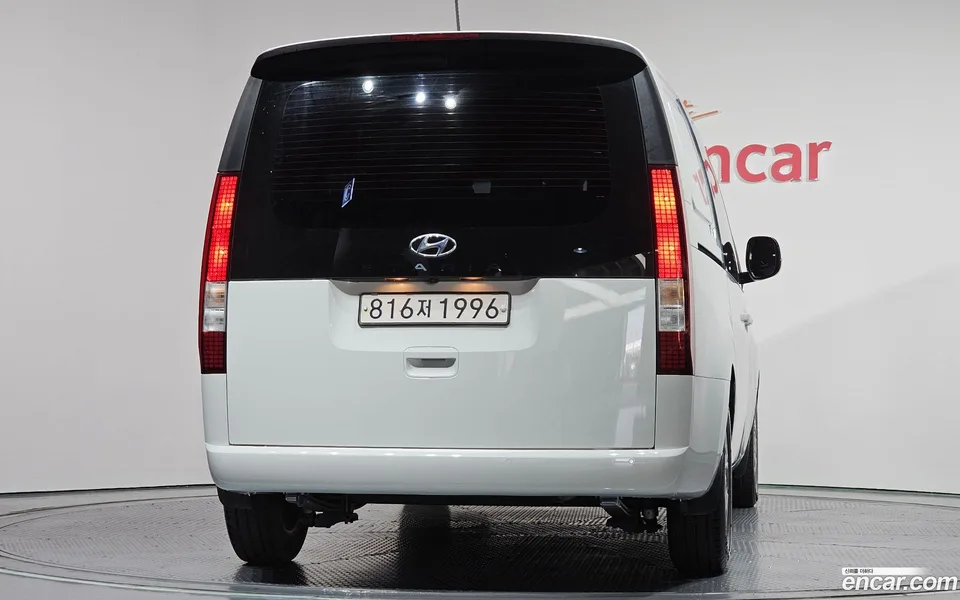 Hyundai Staria 5 2022 — миниатюра 4