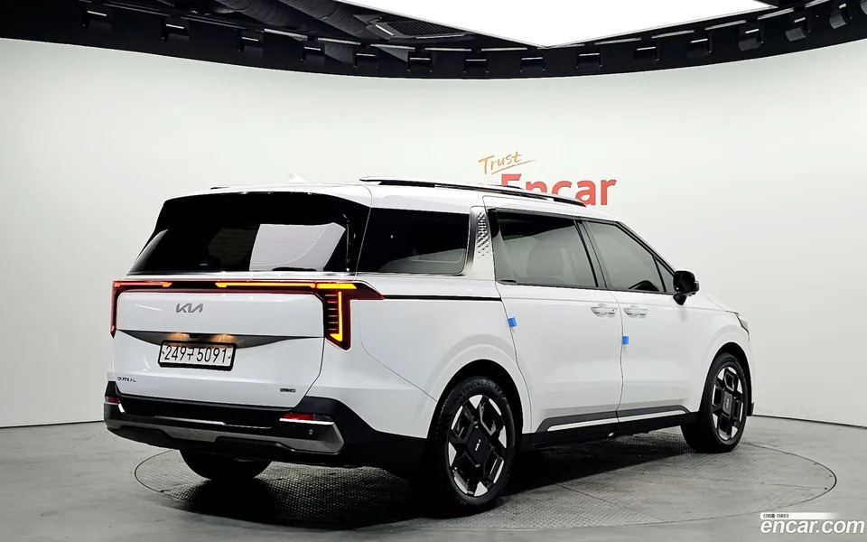 Kia Carnival HEV 7 2024 — миниатюра 2