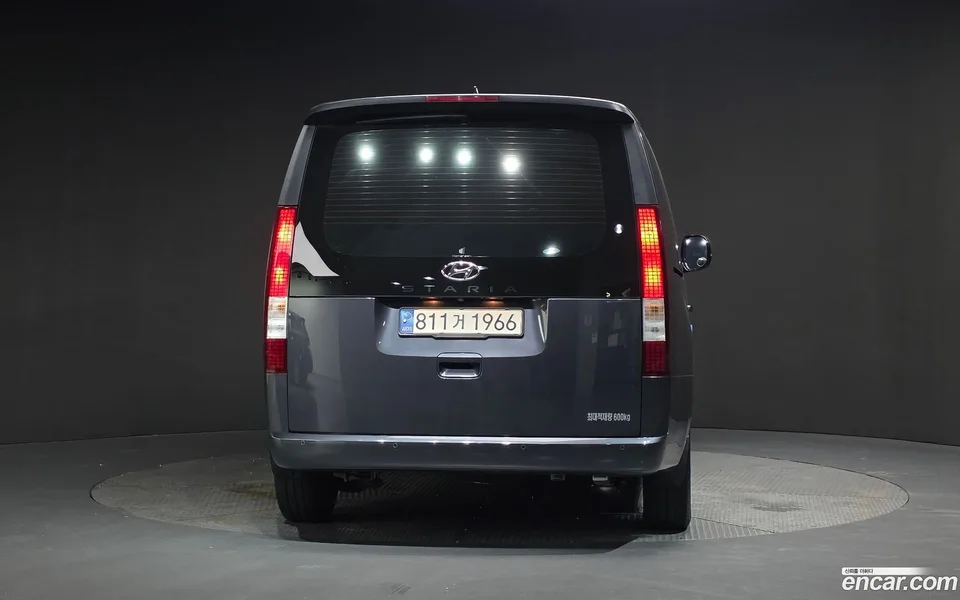 Hyundai Staria 5 2022 — миниатюра 4