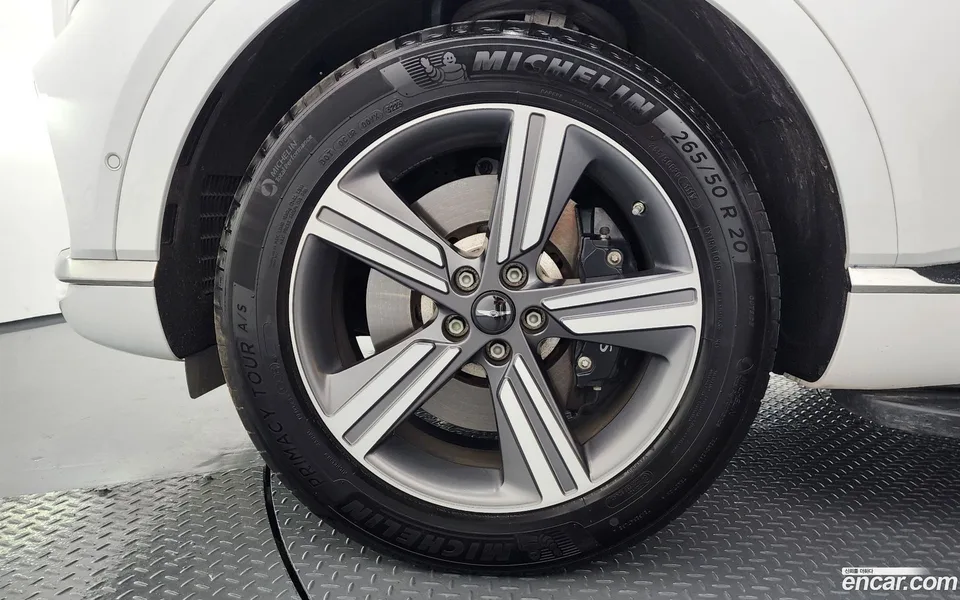 Genesis GV80 Coupe 2.5T AWD 2023 — миниатюра 5