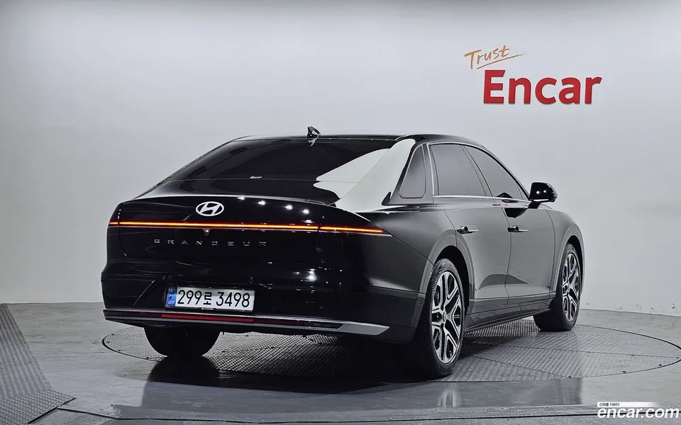 Hyundai Grandeur 2.5 2WD 2024 — миниатюра 2