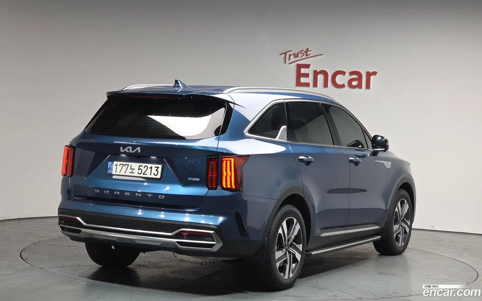 Kia Sorento HEV 1.6 2WD 2022 — миниатюра 2