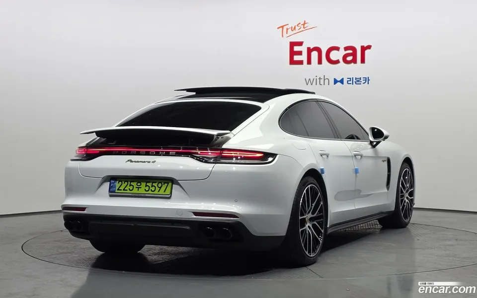 Porsche Panamera (971) 2.9 AWD E- 2023 — миниатюра 2