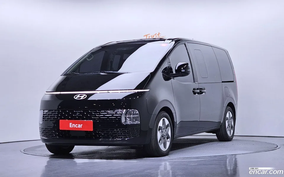 Hyundai Staria 4WD 9 2024 — фото 1, купить с доставкой в Москву