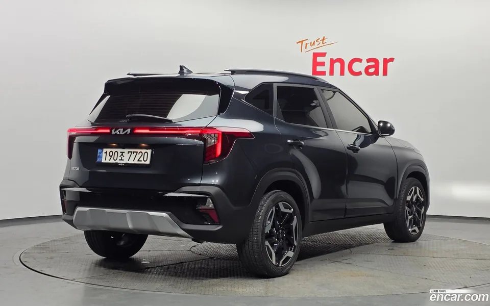 Kia Seltos 1.6 2WD 2022 — миниатюра 2