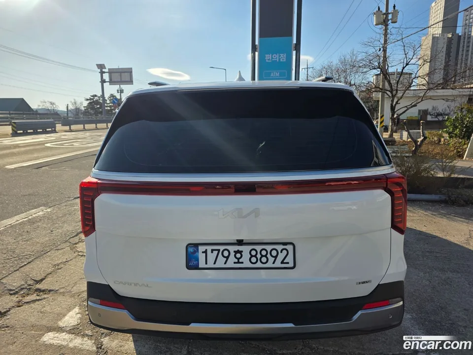 Kia Carnival HEV 9 2025 — миниатюра 4