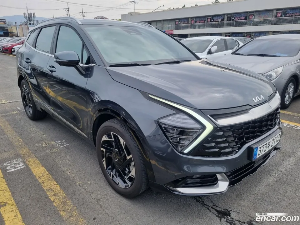Kia Sportage 1.6 2WD 2023 — миниатюра 2